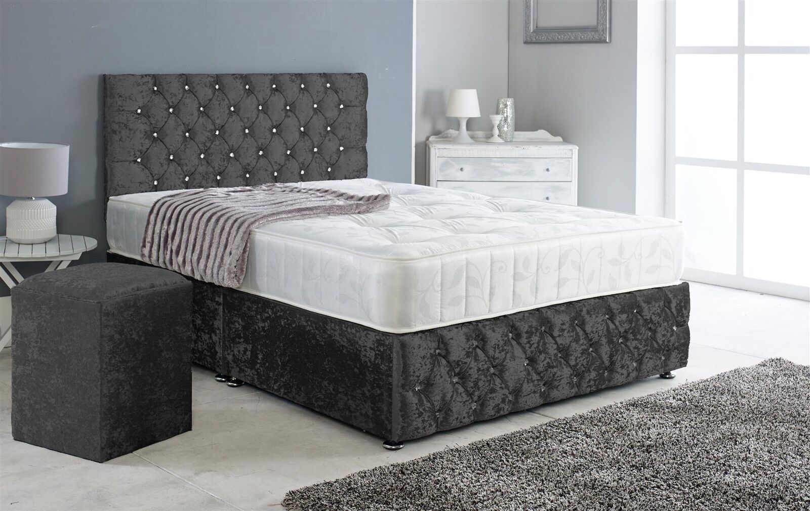Dynasty Chesterfield Divan Bed