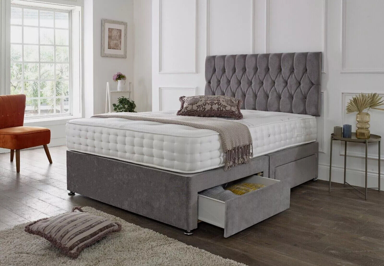 Paramount Chesterfield Divan Bed