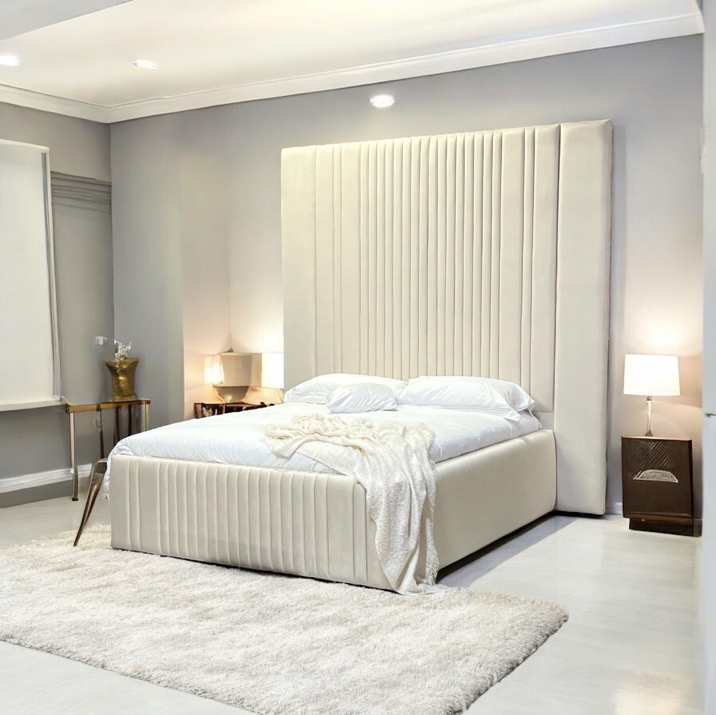 Evelyn Lined Bedframe